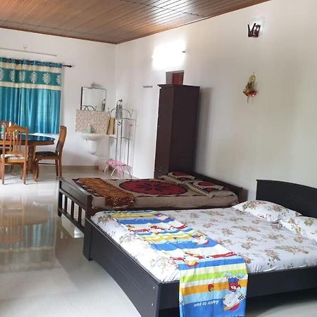 Royal Beach Abode Kochi Exterior photo