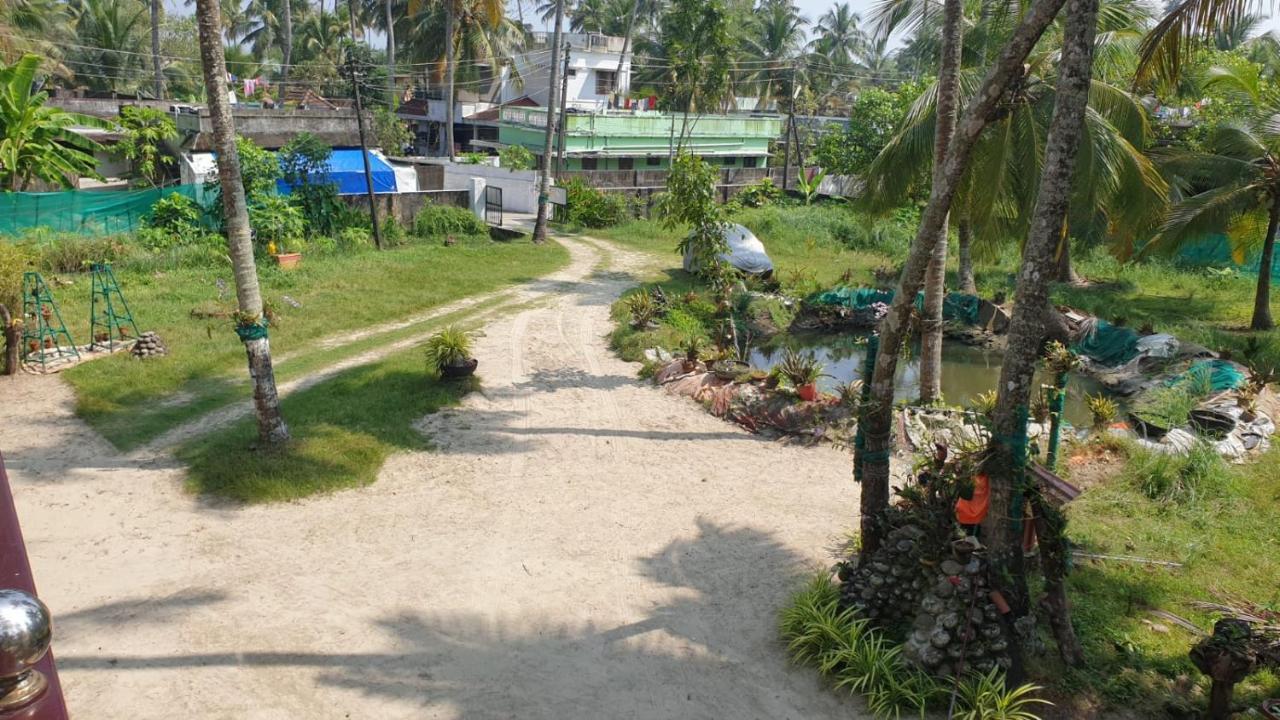 Royal Beach Abode Kochi Exterior photo