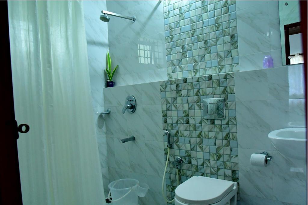 Royal Beach Abode Kochi Exterior photo